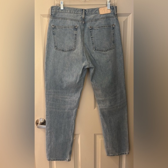 Everlane 90s Cheeky High Rise Straight Leg Jeans in Light Blue Wash, Size 29 - Picture 7 of 11